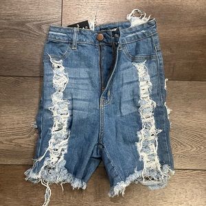 Shein stretchy distressed shorts